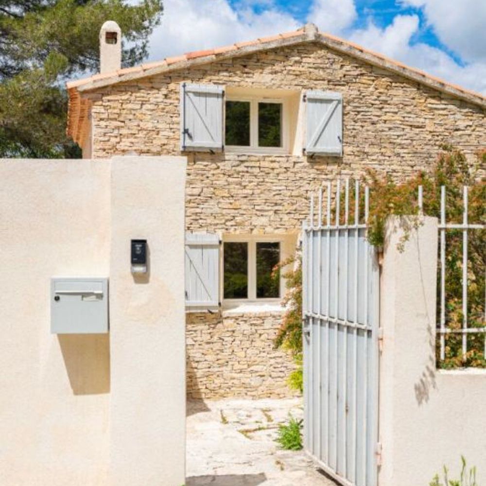 � vendre  Villa Mimet (13105)