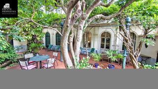  Propri�t�/ch�teau � vendre 11 pi�ces 300 m�