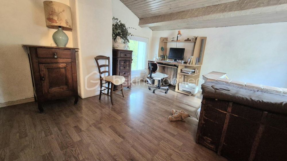 � vendre  Maison Cuers (83390)