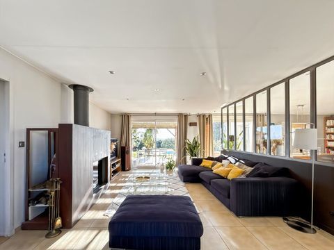   Maison d'exception � Odars � Vue Pyr�n�es � 219 m� sur terrain arbor� de 2812 m� Maison - 6 pi�ce(s) - 219 m�