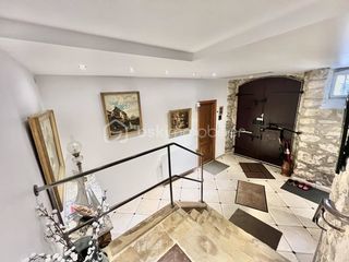  Propri�t�/ch�teau � vendre 6 pi�ces 270 m�