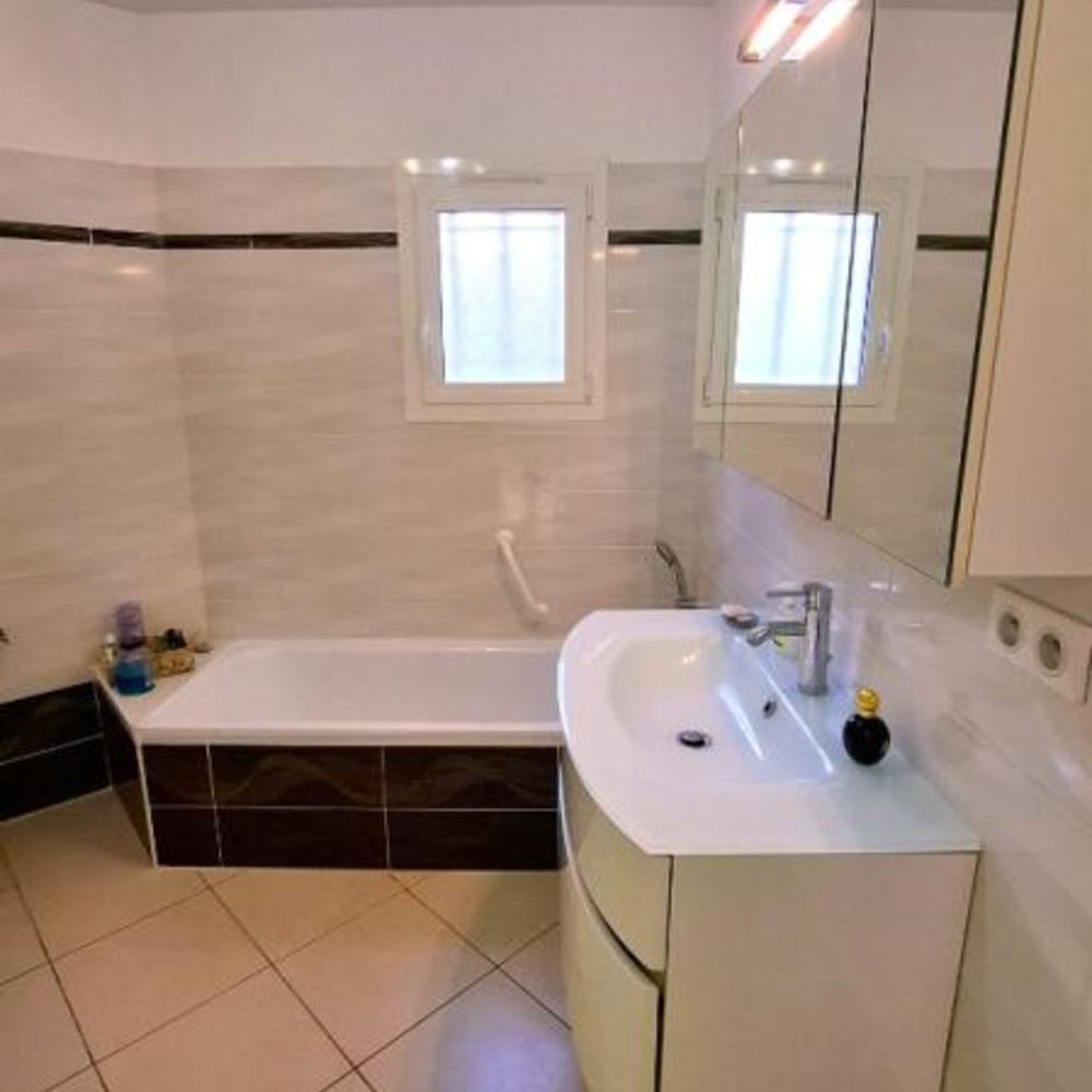 � vendre  Maison Hy�res (83400)