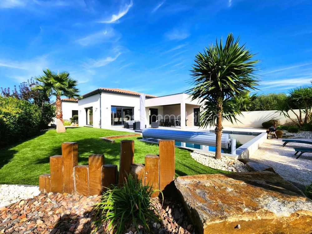 � vendre  Villa Tourbes (34120)