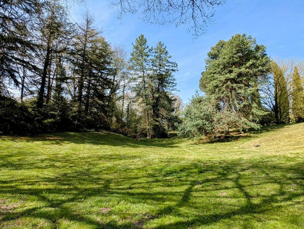 � vendre  Propri�t�/ch�teau Arnaud-Guilhem (31360)