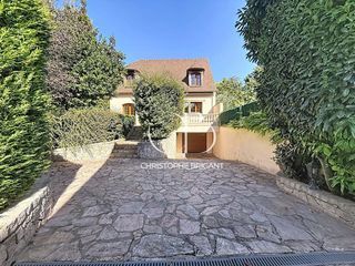  Maison � vendre 8 pi�ces 200 m�