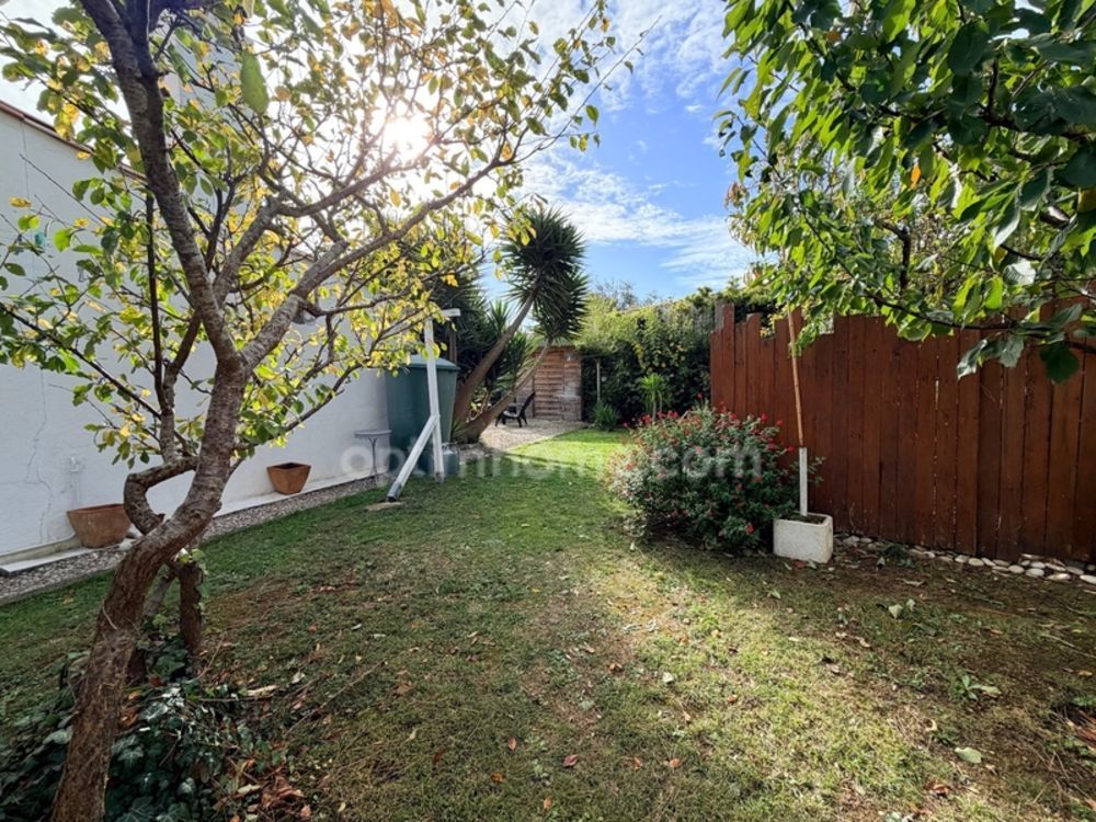 � vendre  Maison Saint-Martin-de-R� (17410)