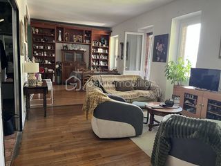  Maison � vendre 9 pi�ces 266 m�