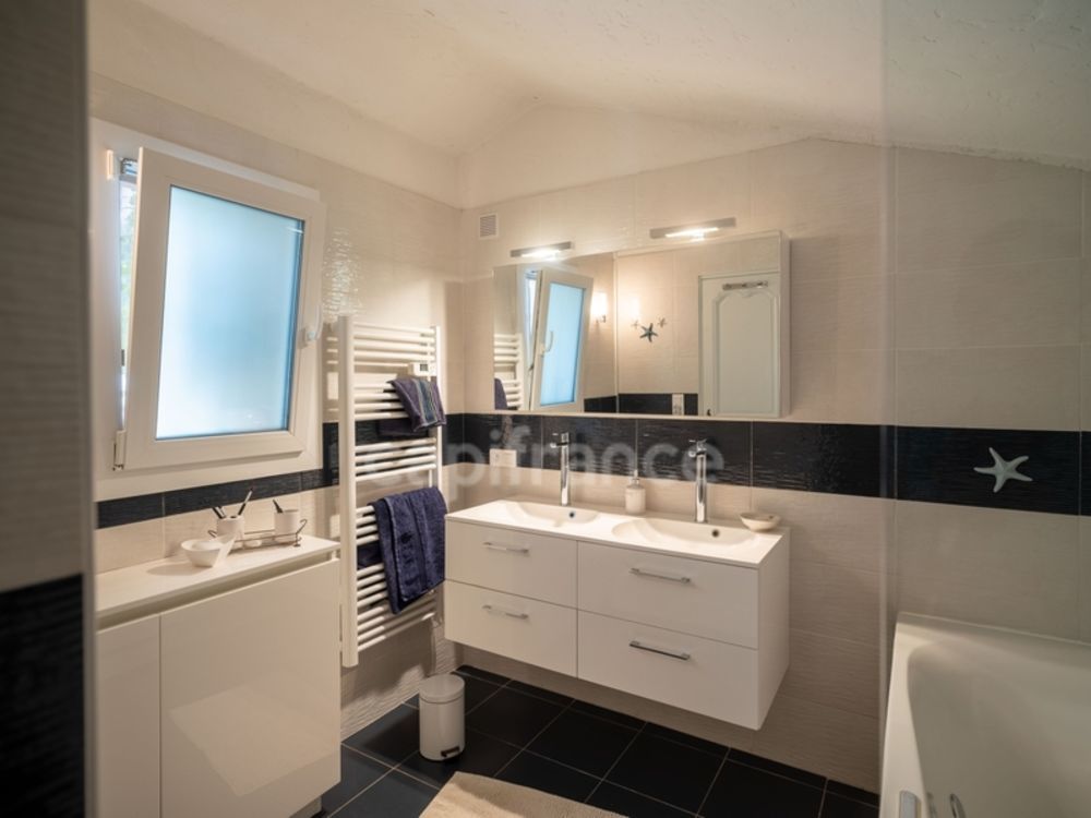 � vendre  Maison La Croix-Valmer (83420)