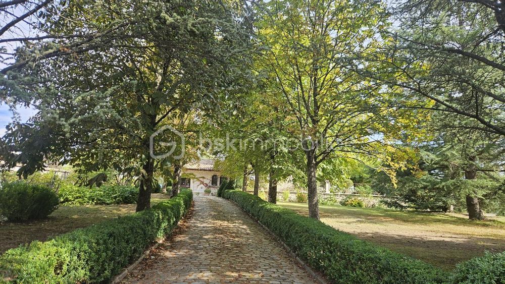 � vendre  Propri�t�/ch�teau Gap (05000)