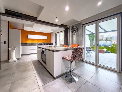   Maison familiale r�nov�e 200 m� � Vignot Maison - 8 pi�ce(s) - 200 m�