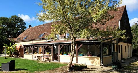   Long�re r�nov�e avec g�tes Maison - 10 pi�ce(s) - 370 m�