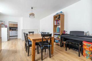  Appartement � vendre 4 pi�ces 95 m�