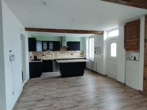   A CHUELLES Maison - 5 pi�ce(s) - 122 m�