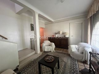  Propri�t�/ch�teau � vendre 8 pi�ces 207 m�