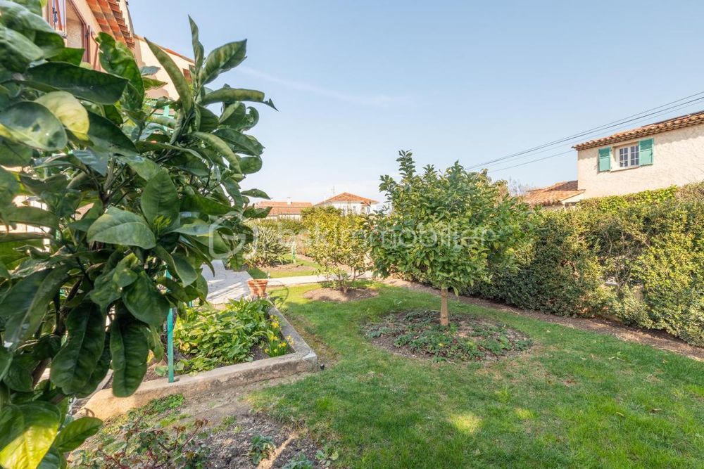 � vendre  Maison Antibes (06600)