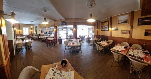 ILE D'OL&Eacute;RON (17), A Vendre Fonds commerce Bar licence4, Restaurant, brasserie de la mer emplac N&deg;1 vue mer & Port 968000 17310 La cotiniere