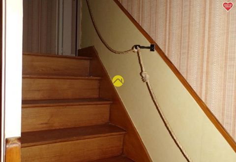   Pour investisseur Maison - 8 pi�ce(s) - 32 m�