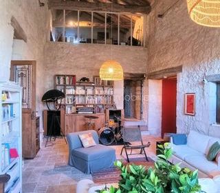  Propri�t�/ch�teau � vendre 10 pi�ces 321 m�