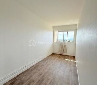  Appartement � vendre 5 pi�ces 82 m�