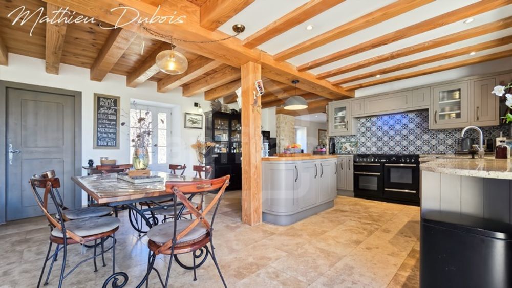 � vendre  Propri�t�/ch�teau Issigeac (24560)