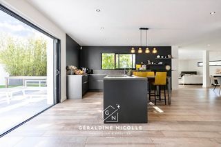  Maison � vendre 8 pi�ces 215 m�