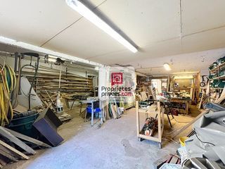  Remise / Grange � vendre 7 pi�ces 600 m�