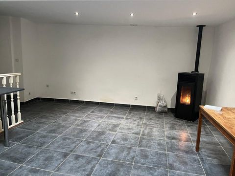   Maison de 50m2 � louer sur Aouste-sur-Sye Maison - 2 pi�ce(s) - 50 m�