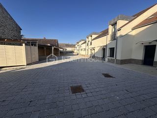  Maison � vendre 15 + pi�ces 827 m�