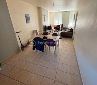  Immeuble � vendre 9 pi�ces 250 m�