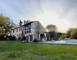  Maison � vendre 7 pi�ces 222 m�