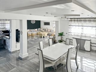  Maison � vendre 7 pi�ces 210 m�