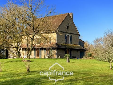   Propri�t� � vendre - Ancienne chapelle - 8 pi�ces CUISEAUX (71) sur 1.1 hectare de terrain Maison - 8 pi�ce(s) - 318 m�