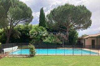  Maison � vendre 9 pi�ces 261 m�