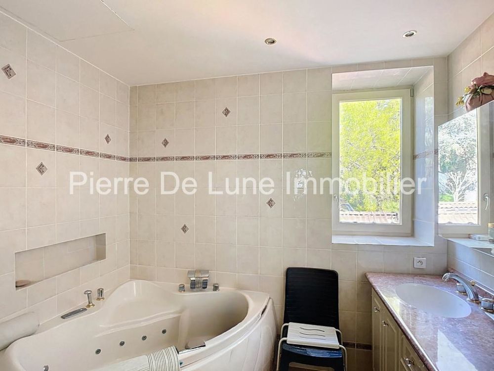 � vendre  Propri�t�/ch�teau Caluire-et-Cuire (69300)