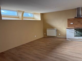  Appartement � louer 2 pi�ces 57 m�