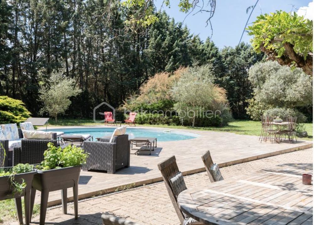 � vendre  Propri�t�/ch�teau Jouques (13490)