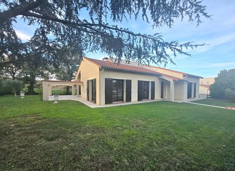   TRES BELLE MAISON CONTEMPORAINE DE PLAIN PIED SUR SOUS-SOL COMPLET Maison - 4 pi�ce(s) - 144 m�