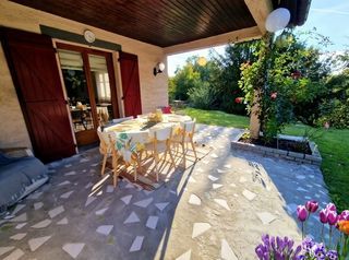  Propri�t�/ch�teau � vendre 7 pi�ces 180 m�