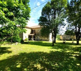  Maison � vendre 8 pi�ces 220 m�