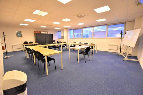 Bureaux d'activit&eacute;s enti&egrave;rement modulables 6528 75011 Paris