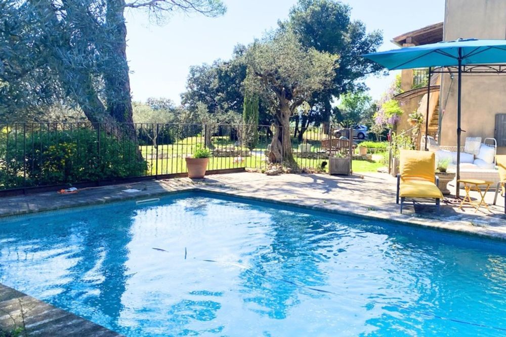 � vendre  Maison Lagnes (84800)