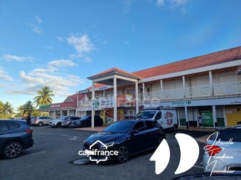 Local commercial + fonds de commerce à vendre, Centre commercial La Source, Sainte-Rose, La Boucan 182500 97115 Sainte rose