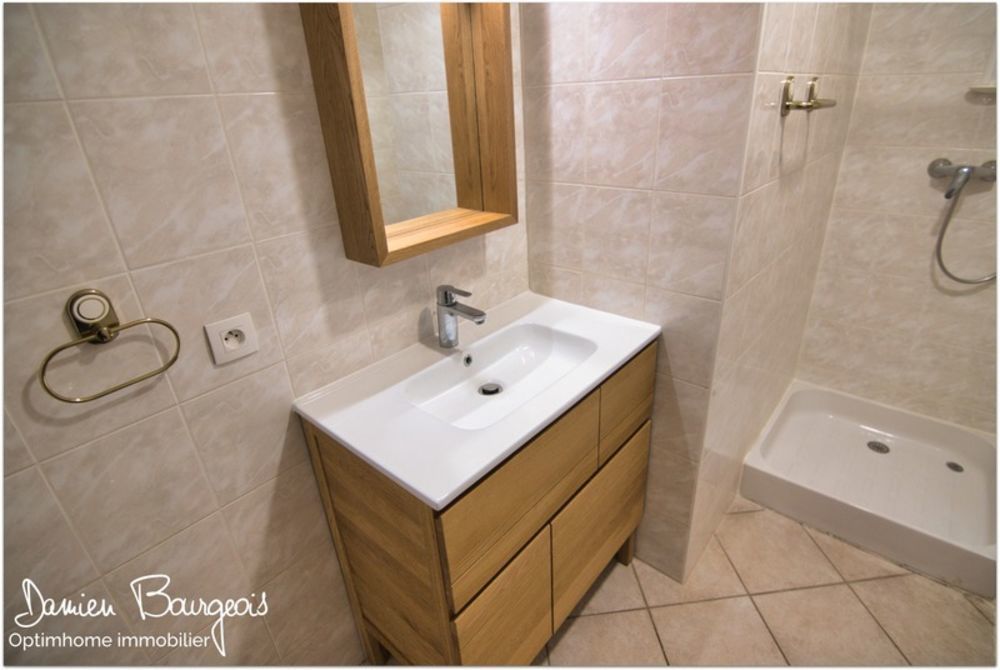 � vendre  Maison Saint-Genis-Pouilly (01630)