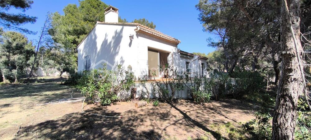 � vendre  Propri�t�/ch�teau Saint-Chamas (13250)