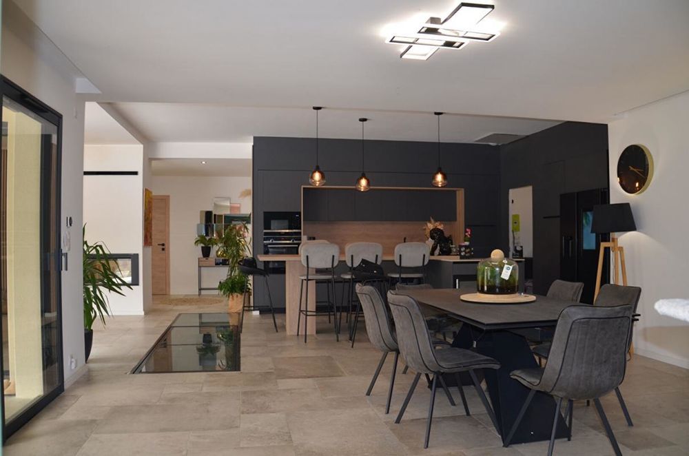 � vendre  Maison Mont�limar (26200)