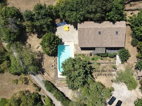   � Vendre � Gard Rhodanien -  SALAZAC Maison de Charme d'environ 200 m2 avec Piscine sur un terrain de 2079 m2 Maison - 7 pi�ce(s) - 200 m�