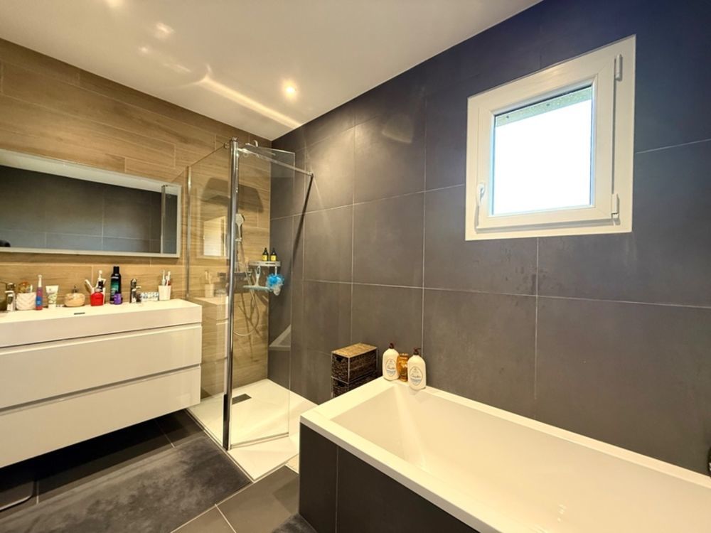 � vendre  Maison Sciez (74140)