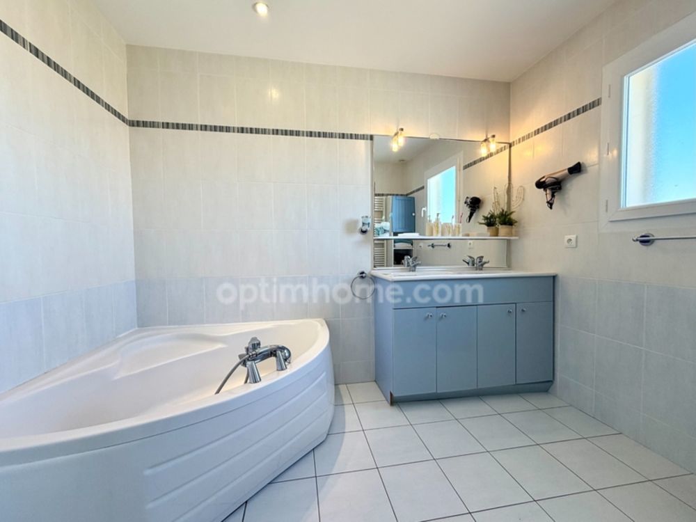 � vendre  Villa Le Grau-du-Roi (30240)