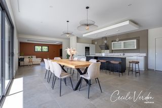  Maison � vendre 10 pi�ces 300 m�