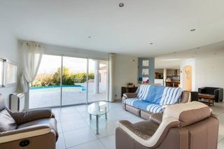  Maison � vendre 9 pi�ces 320 m�